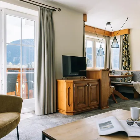 Sammer's Rosenchalet Apartment Tannheim