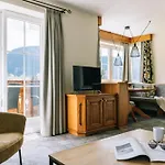 Sammer's Rosenchalet Apartment Tannheim